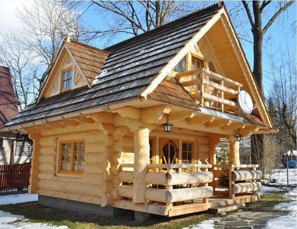 Бревенчатый домик